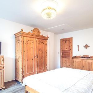 Großes Doppelzimmer